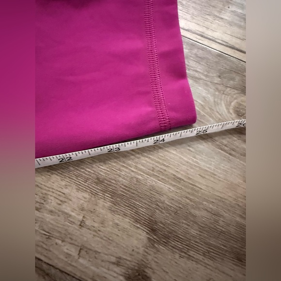 Lululemon Wunder Train High-Rise Tight 25" size 6 in ripened raspberry - Picture 5 of 6